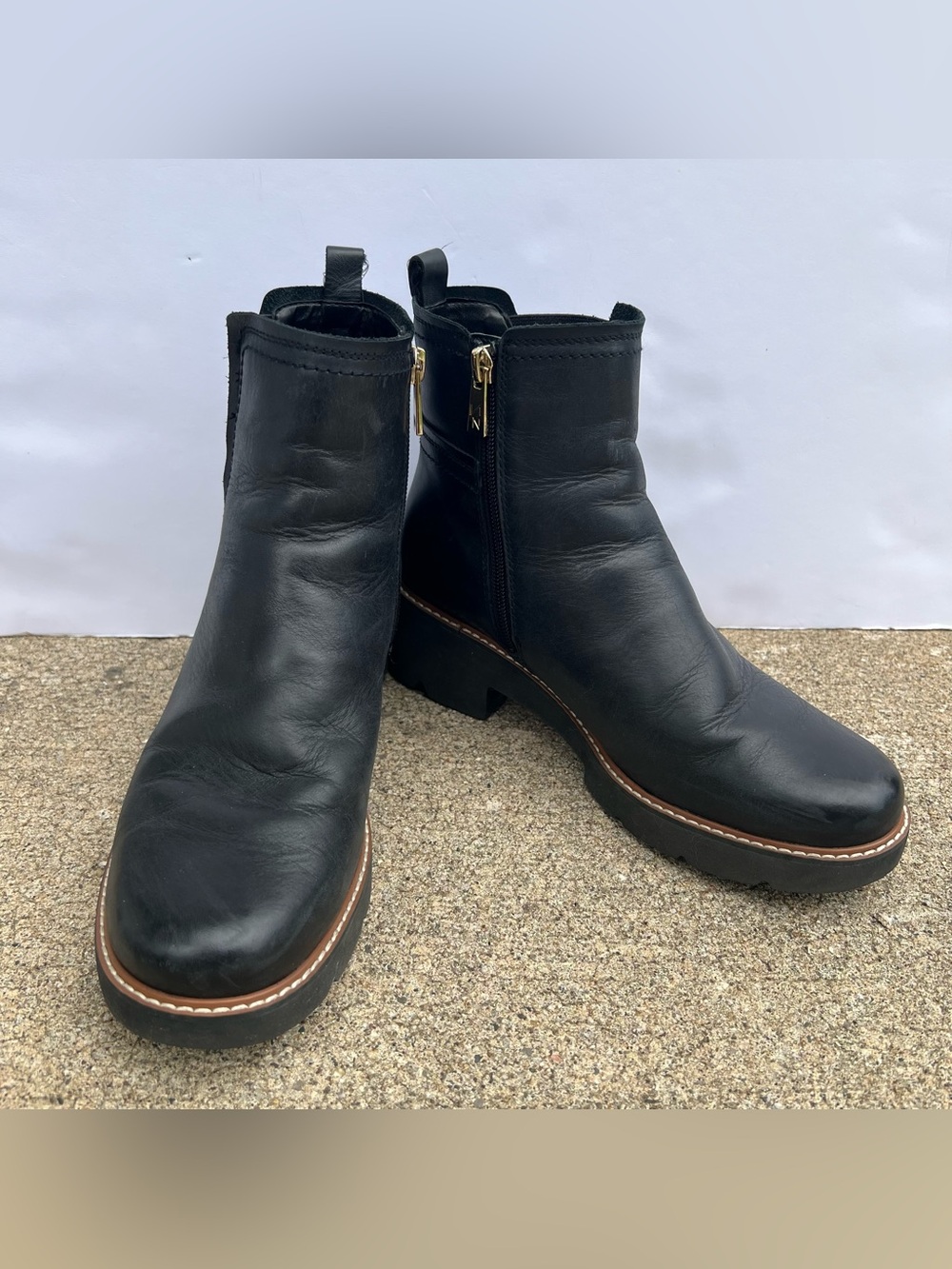 Naturalizer Darry Water Repellent Bootie - Black Leather Ankle Boots size 7.5